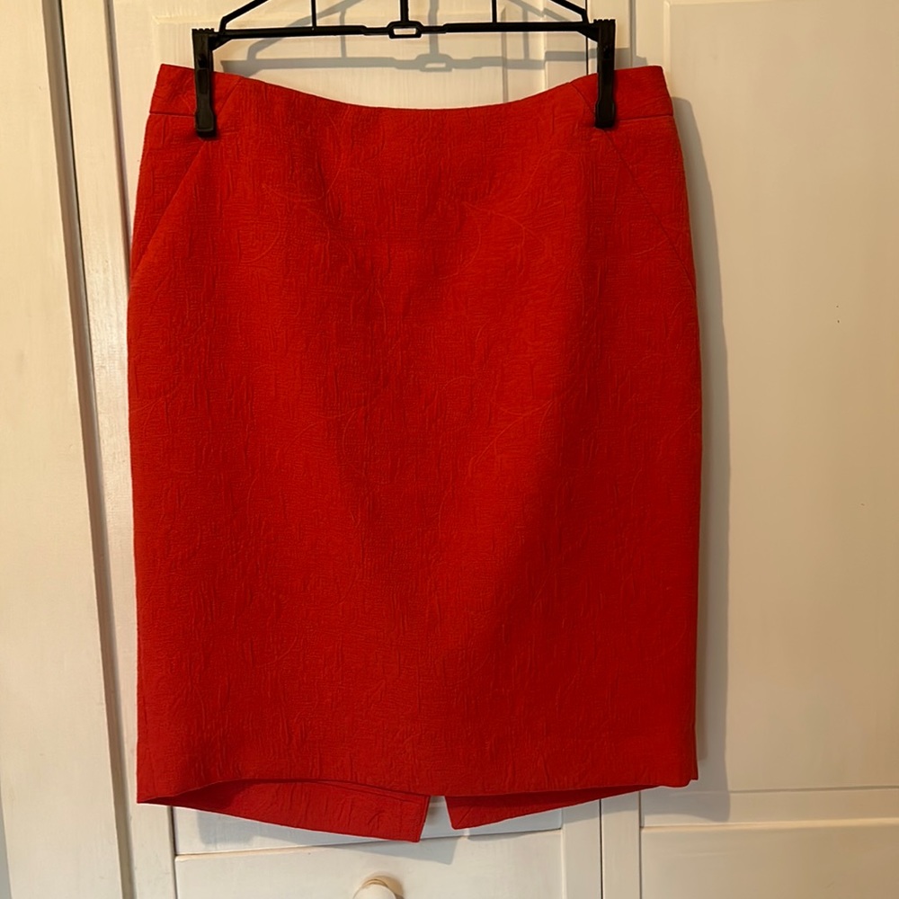 Coral pencil skirt
